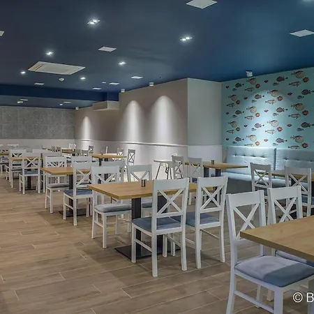 Belmar Park 酒店 Chłapowo
